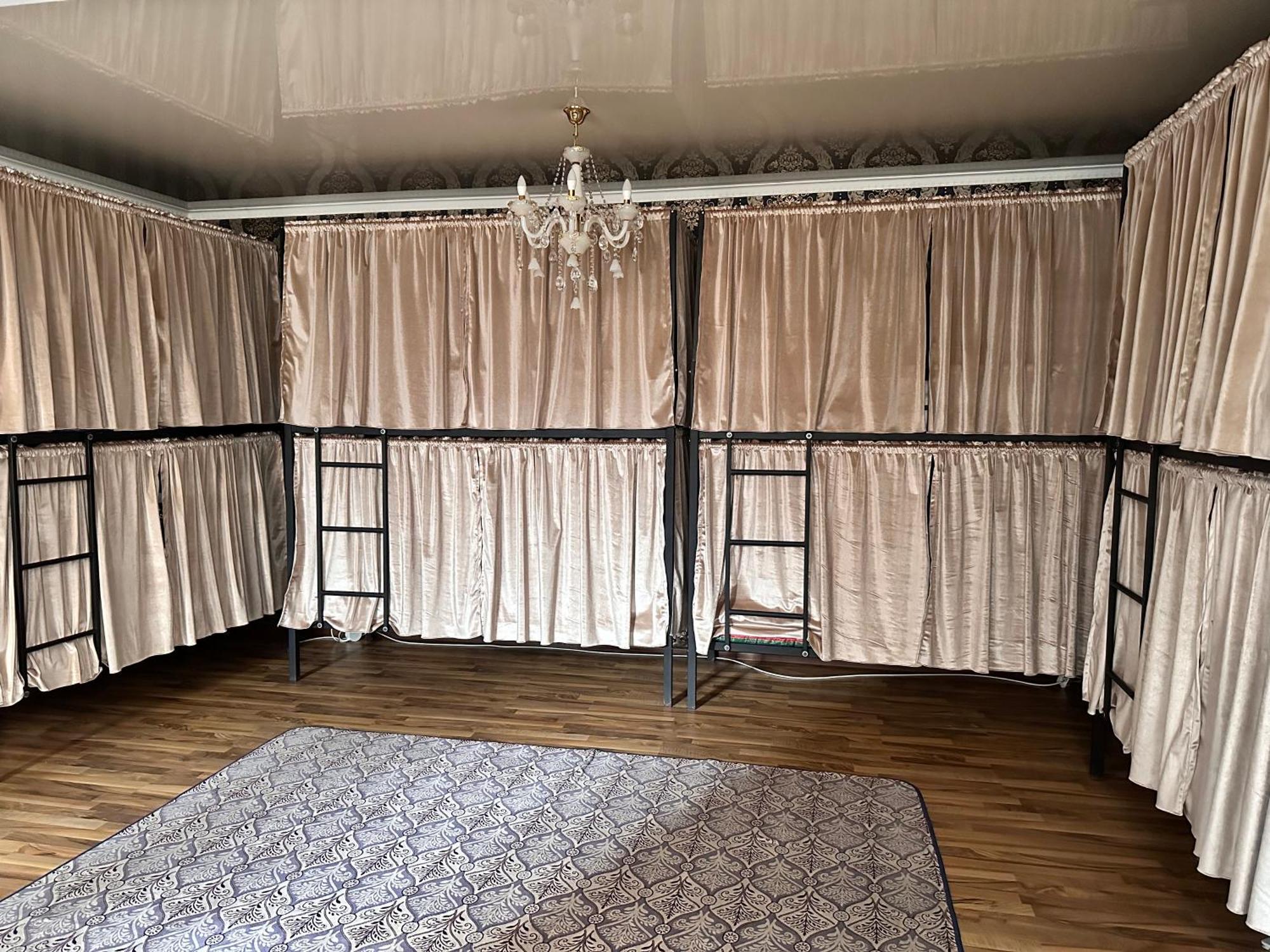 Hostel 4U Bishkek Bagian luar foto